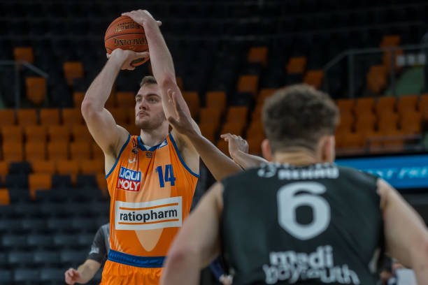 这一切让人 这一切让人