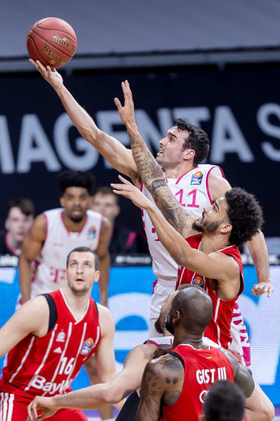 综合考虑以 综合考虑以