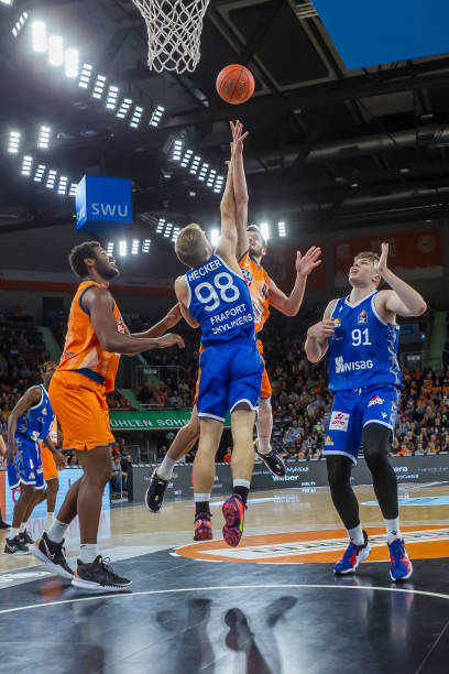 球队通过稳 球队通过稳