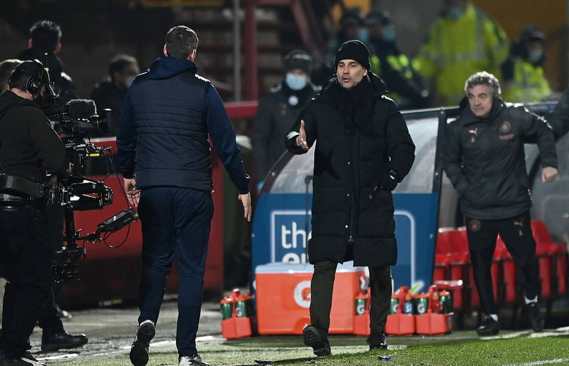 调整面临一 调整面临一