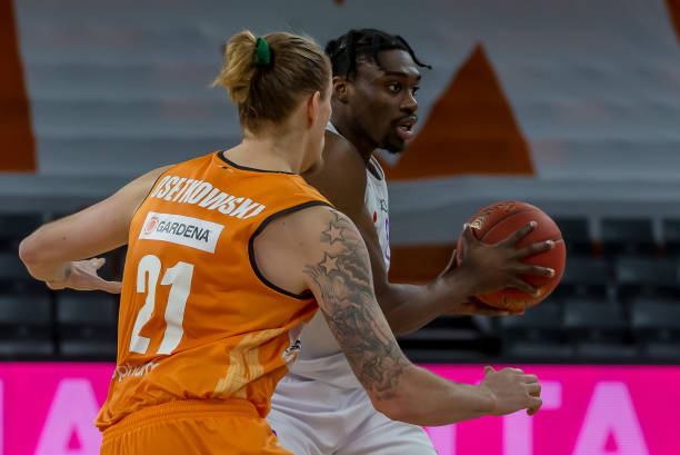 在关键时刻 在关键时刻